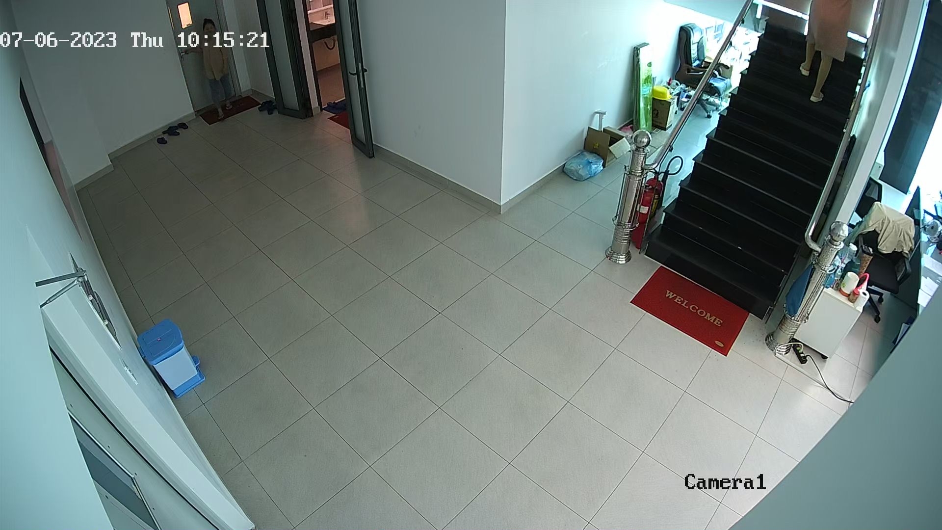 Hình  Camera  thực tế  Chất Lượng Hình  2.0 MP FULL HD 1080P  Sắc nét tiết kiệm chi phí  của bộ NK44W0H Hikvision Tiết Kiệm sử dụng mã DS-2CV1041G1-IDW