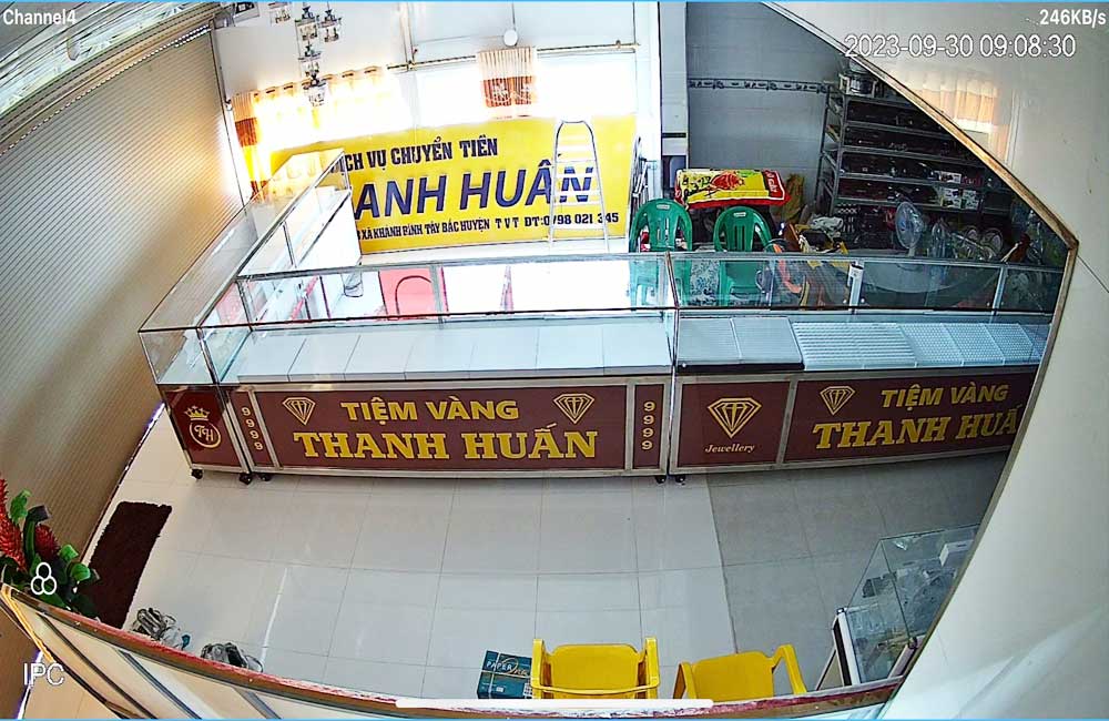 Hình  Thiết Bị Camera  thực tế  chất lượng sắc nét đến  2.0 megapixel  Chất lượng đúng tiêu chuẩn  của bộ Gói camera ghi âm cho tiệm vàng sử dụng mã DS-2CE70DF3T-PFS